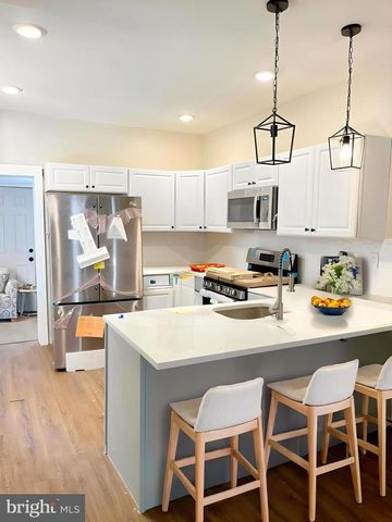 6352 REEDLAND ST, Philadelphia, PA 19142