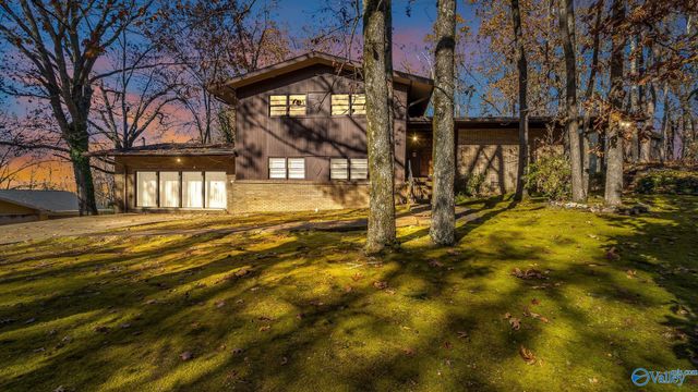 137 Bridlewood Drive, Gadsden, AL 35901