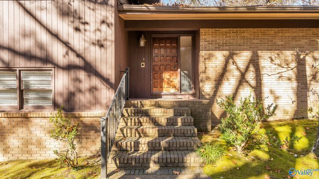 137 Bridlewood Drive, Gadsden, AL 35901