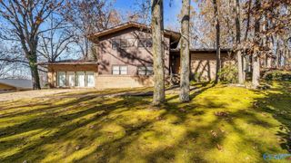 137 Bridlewood Drive, Gadsden, AL 35901