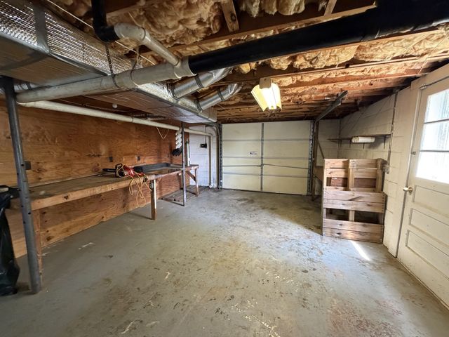 1015 Kelly Blvd, Westmoreland, TN 37186