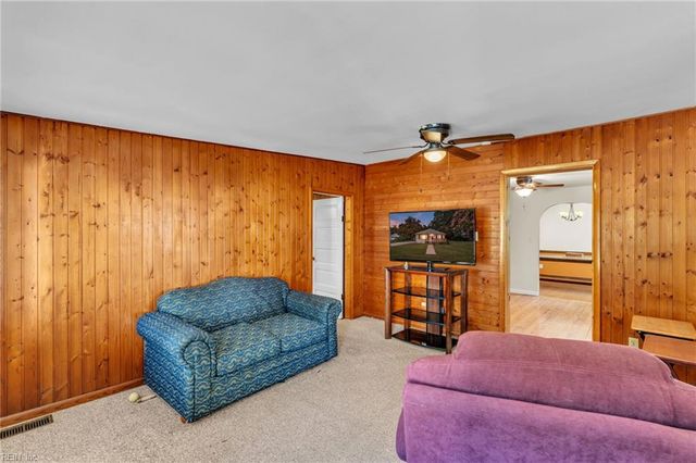 607 Warwickshire CT, Newport News, VA 23607