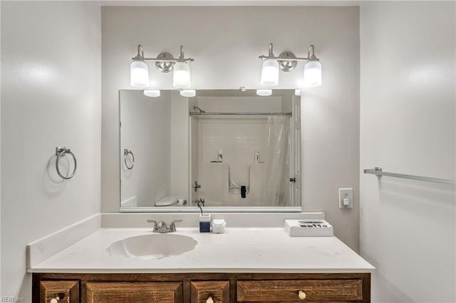 607 Warwickshire CT, Newport News, VA 23607