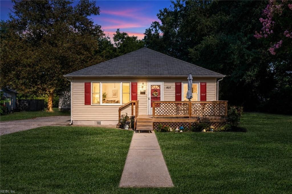 607 Warwickshire CT, Newport News, VA 23607
