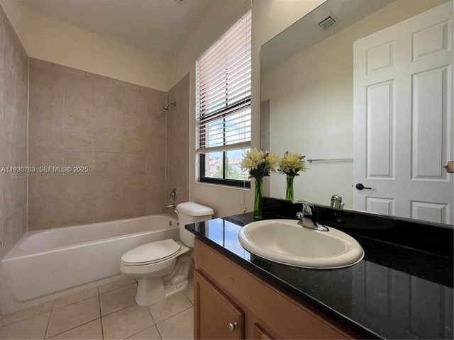 9165 SW 36th Mnr, Miramar, FL 33025