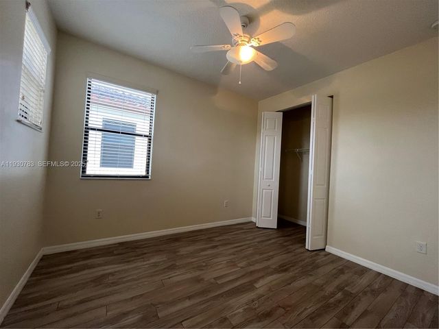 9165 SW 36th Mnr, Miramar, FL 33025