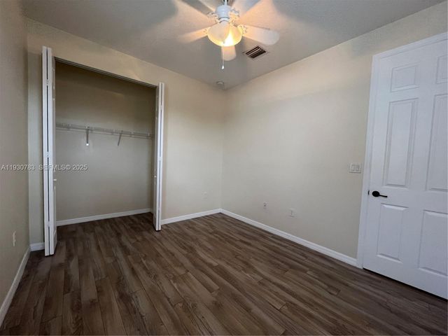 9165 SW 36th Mnr, Miramar, FL 33025