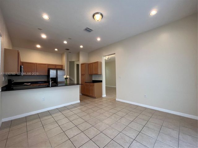 9165 SW 36th Mnr, Miramar, FL 33025