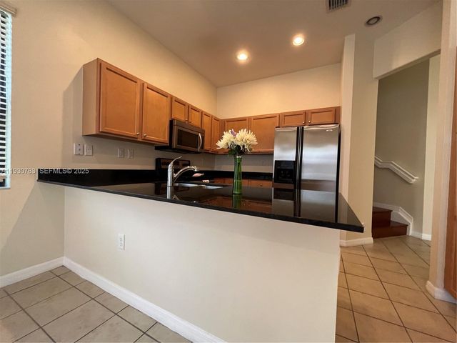 9165 SW 36th Mnr, Miramar, FL 33025