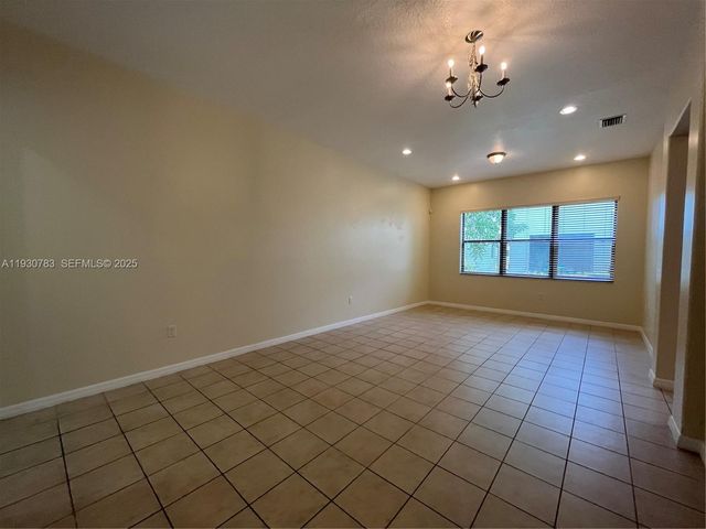 9165 SW 36th Mnr, Miramar, FL 33025