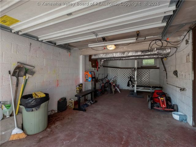 2743 Daniels Avenue, South Charleston, WV 25303