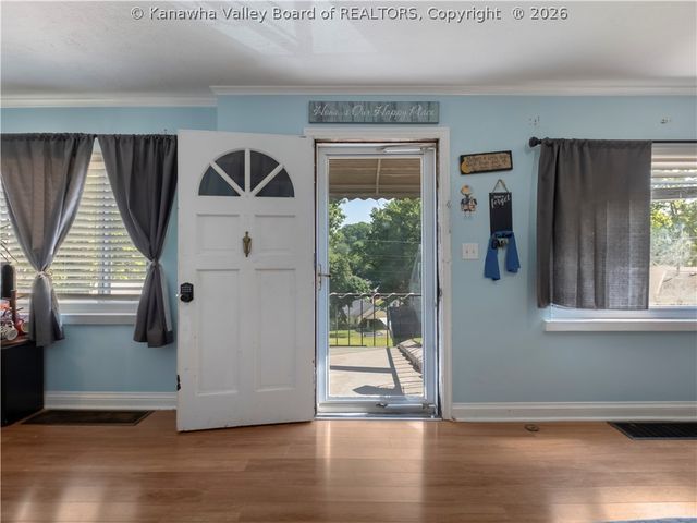 2743 Daniels Avenue, South Charleston, WV 25303