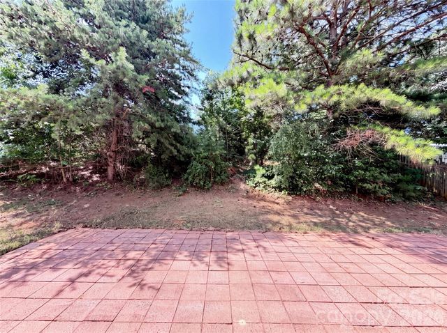 12843 Slade Castle Court, Charlotte, NC 28273