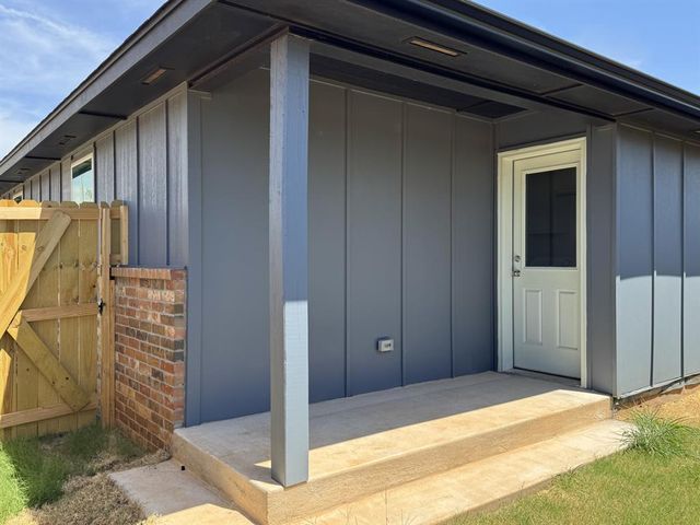 10630 SW 16th Terrace, Yukon, OK 73099