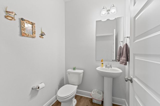 451 Eagle Lake Way, Panama City, FL 32404