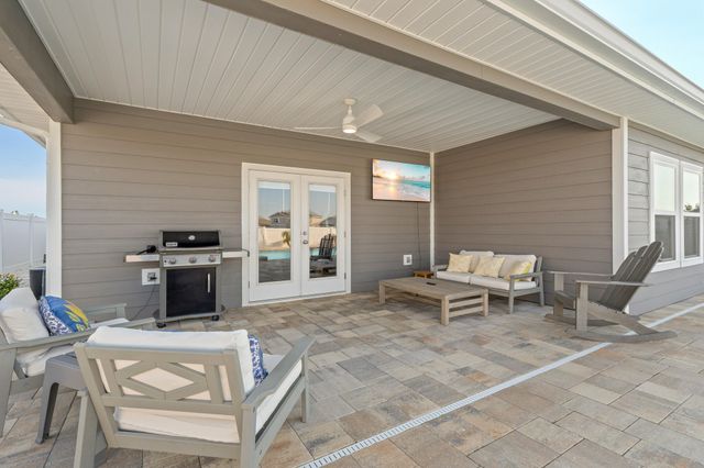 451 Eagle Lake Way, Panama City, FL 32404