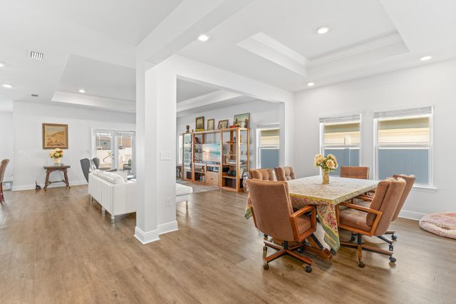 451 Eagle Lake Way, Panama City, FL 32404