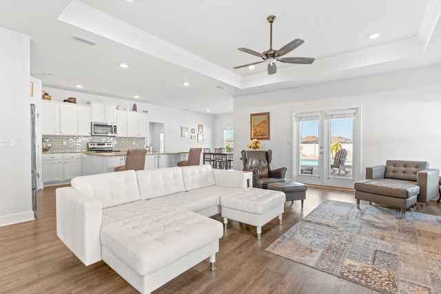 451 Eagle Lake Way, Panama City, FL 32404