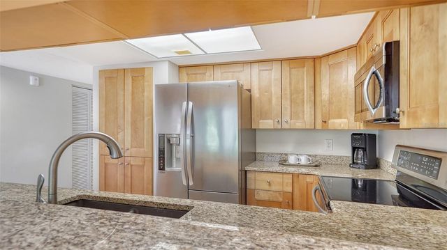 835 S OSPREY AVENUE 201, Sarasota, FL 34236