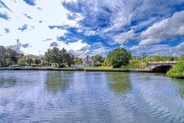 835 S OSPREY AVENUE 201, Sarasota, FL 34236