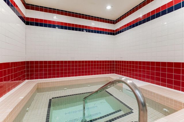 1920 S 1st Street 304, Minneapolis, MN 55454