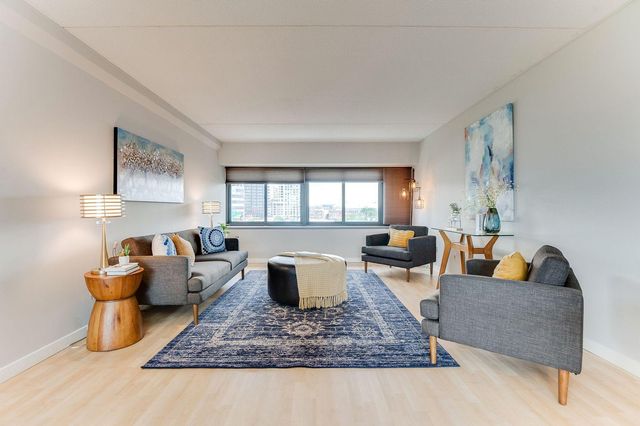 1920 S 1st Street 304, Minneapolis, MN 55454