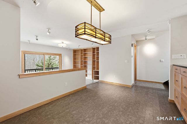 70 Conestoga Way 70, Glastonbury, CT 06033