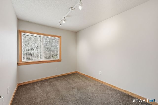 70 Conestoga Way 70, Glastonbury, CT 06033