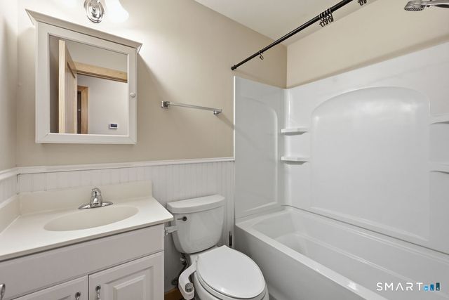 70 Conestoga Way 70, Glastonbury, CT 06033