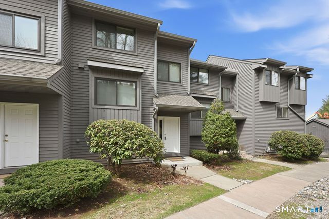 70 Conestoga Way 70, Glastonbury, CT 06033