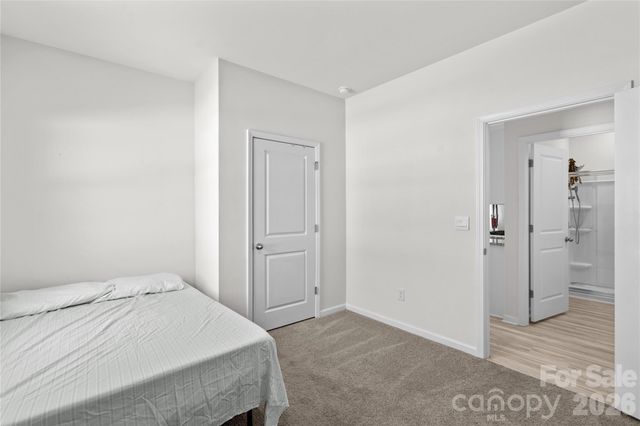 136 Sycamore Springs Drive, Statesville, NC 28677