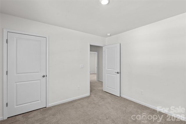 136 Sycamore Springs Drive, Statesville, NC 28677