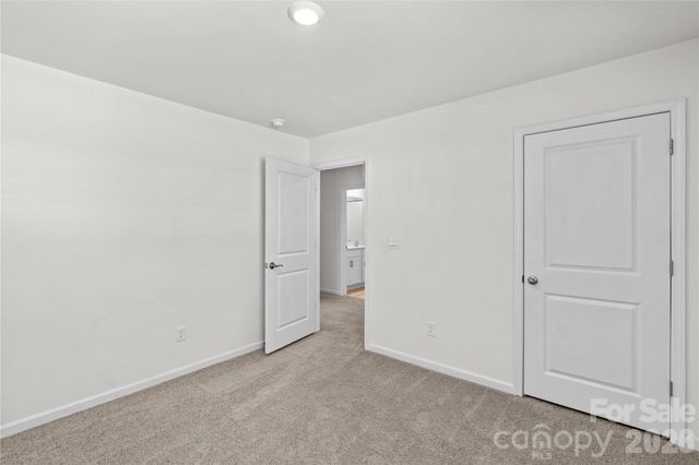 136 Sycamore Springs Drive, Statesville, NC 28677