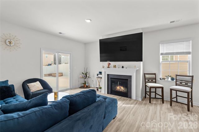 136 Sycamore Springs Drive, Statesville, NC 28677