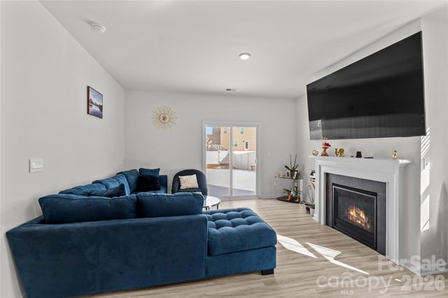 136 Sycamore Springs Drive, Statesville, NC 28677