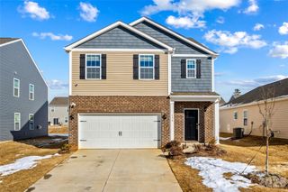 136 Sycamore Springs Drive, Statesville, NC 28677