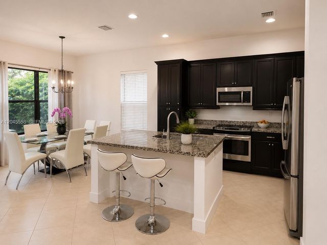 3209 W 98th Place, Hialeah, FL 33018