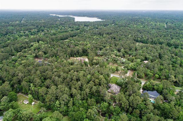 17827 Indigo Hills Drive, Magnolia, TX 77355