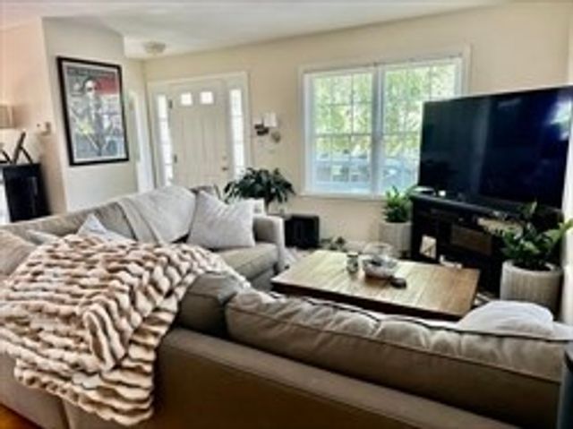 14 Gilbert Street 14, Newton, MA 02458