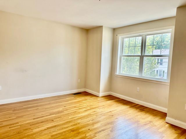 14 Gilbert Street 14, Newton, MA 02458