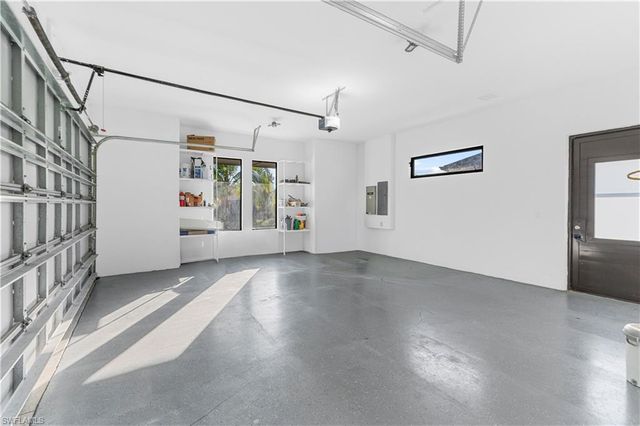 1817 SW 11th TER, Cape Coral, FL 33991