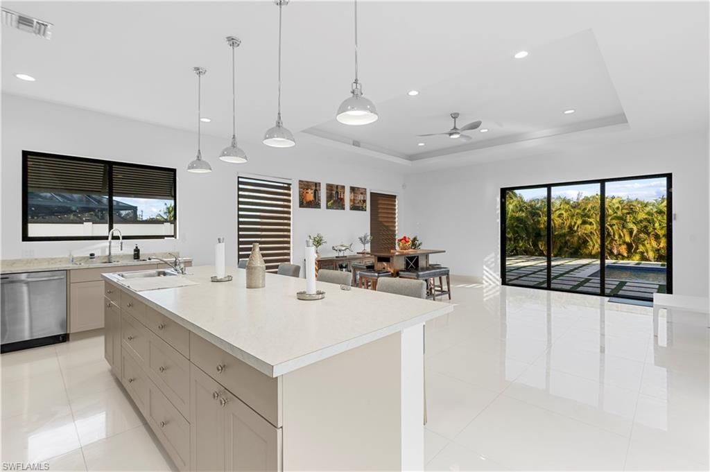 Image 14 of property listing at 1817 SW 11th TER, Cape Coral, FL 33991