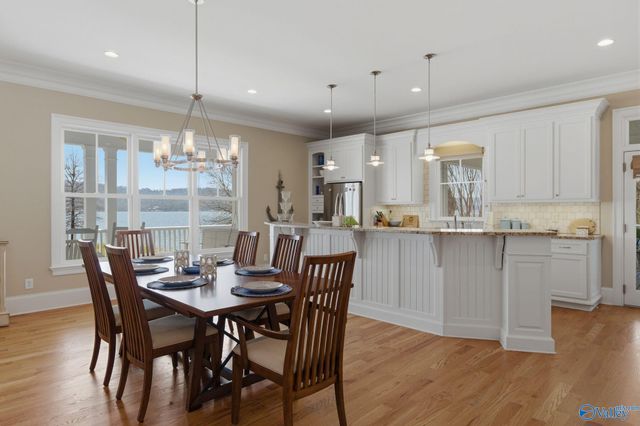 1310 Buck Island Drive, Guntersville, AL 35976