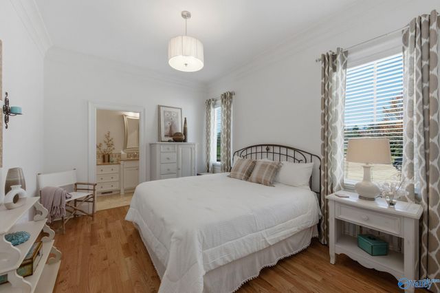 1310 Buck Island Drive, Guntersville, AL 35976