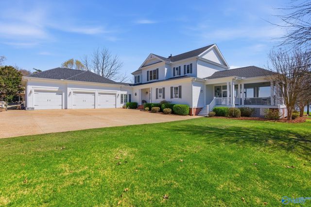 1310 Buck Island Drive, Guntersville, AL 35976