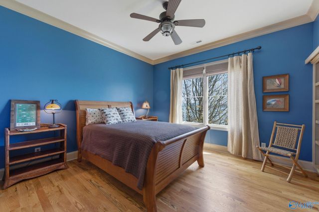 1310 Buck Island Drive, Guntersville, AL 35976