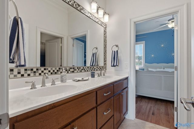 1310 Buck Island Drive, Guntersville, AL 35976