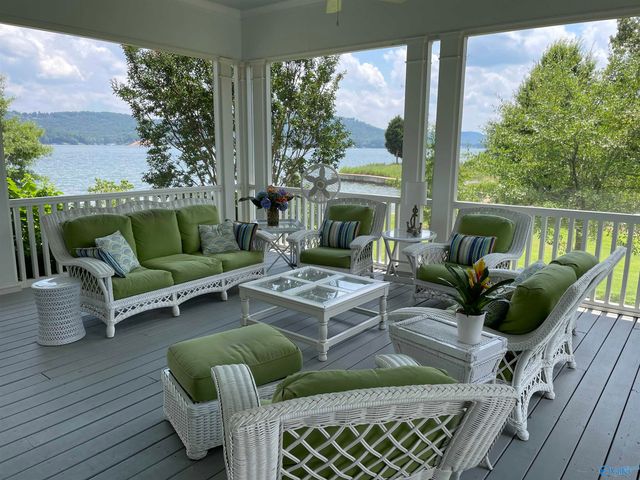 1310 Buck Island Drive, Guntersville, AL 35976