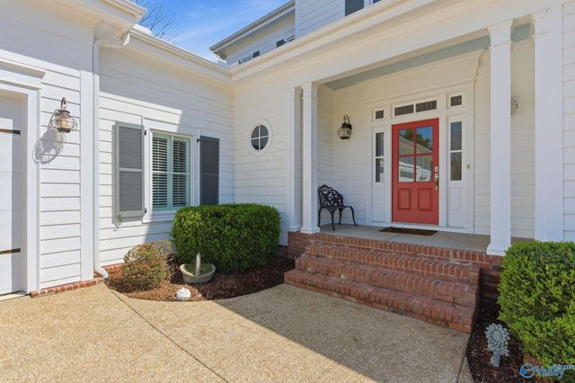 1310 Buck Island Drive, Guntersville, AL 35976