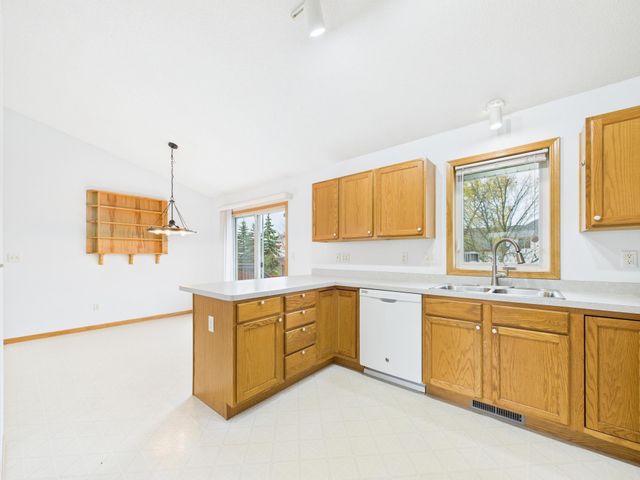 415 8th Avenue SW, Lonsdale, MN 55046